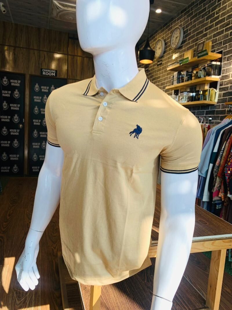 Polo T-shirt in Cream