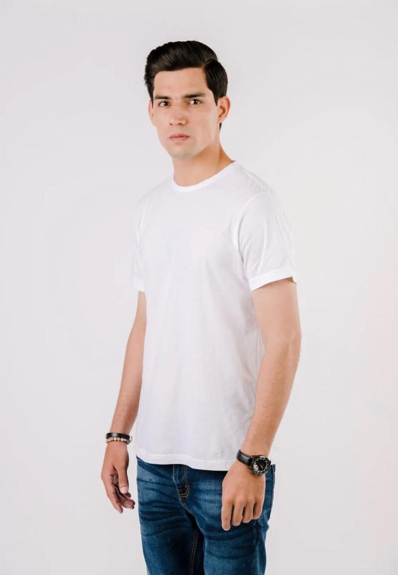 WHITE BASIC T-SHIRT